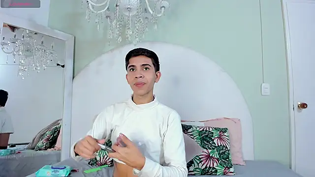 JoshuaSanzz online show from October 12, 3:38 am