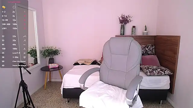 JeinnoveMontenegr0 online show from October 21, 12:06 pm