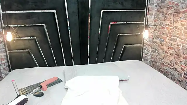 ALYANNA HOT  online show from September 30, 12:10 pm