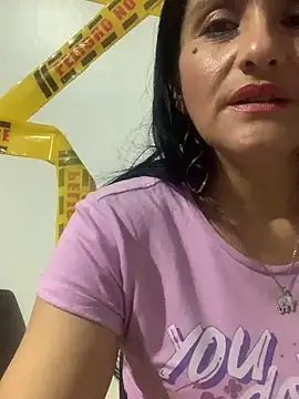 Snapshot of kataleya_29 chatting on October 18, 8:31 pm kataleya 29 online show from October 18, 8:31 pm