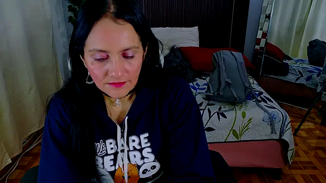 Snapshot of kataleya_29 chatting on November 28, 3:14 pm kataleya 29 online show from November 28, 3:14 pm