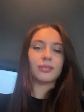 Ashley-Evans online show from December 3, 1:10 pm