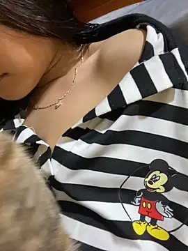 Snapshot of Sayhi_xo chatting on October 13, 2:39 pm Sayhi xo online show from October 13, 2:39 pm