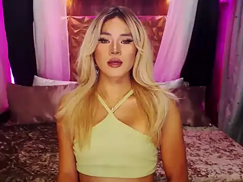 YllanaAltheaXxX online show from October 15, 3:45 pm