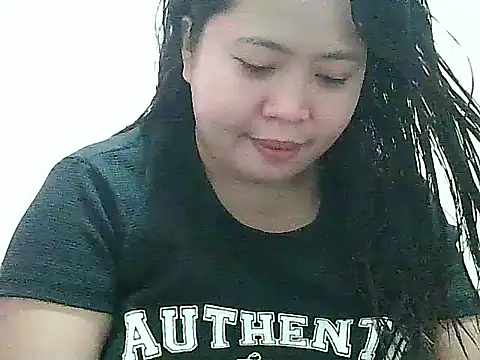 Snapshot of fresh_rosie chatting on September 30, 11:43 pm fresh rosie online show from September 30, 11:43 pm