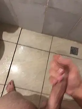 Snapshot of EFredtPeteV chatting on February 13, 2:51 am EFredtPeteV online show from February 13, 2:51 am