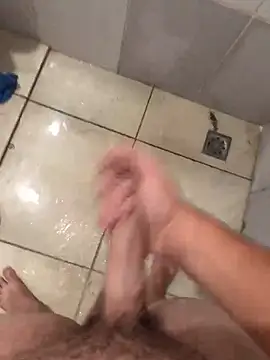 Snapshot of EFredtPeteV chatting on February 16, 2:40 am EFredtPeteV online show from February 16, 2:40 am