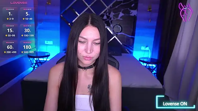 EliseVelour online show from November 11, 1:44 pm