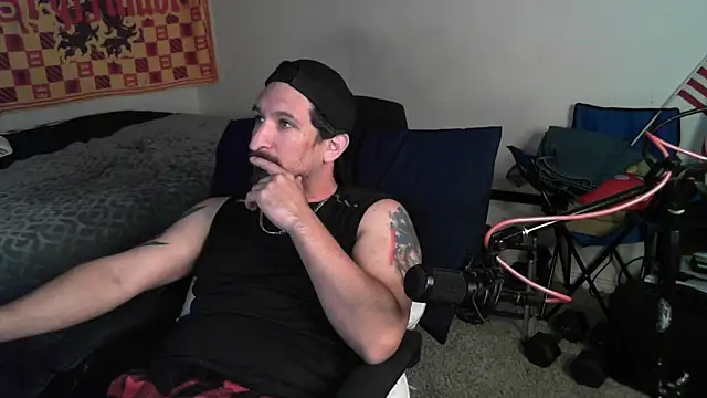 DevilPup75  online show from October 26, 5:02 am