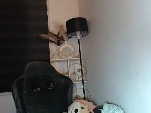 Asian gregor online show from September 23, 6:33 pm