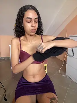 Snapshot of Sora_pasquale chatting on October 1, 8:09 am Sora pasquale online show from October 1, 8:09 am