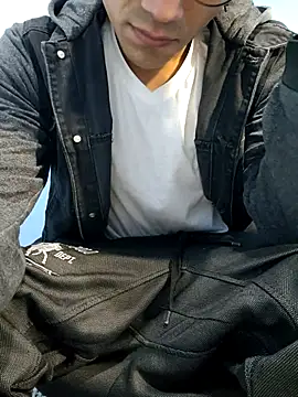 Snapshot of Mirreylatino chatting on November 14, 4:55 am Mirreylatino online show from November 14, 4:55 am