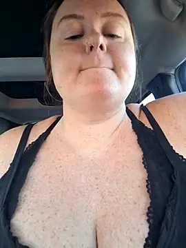 50-shades-of-JADE online show from December 5, 1:20 pm