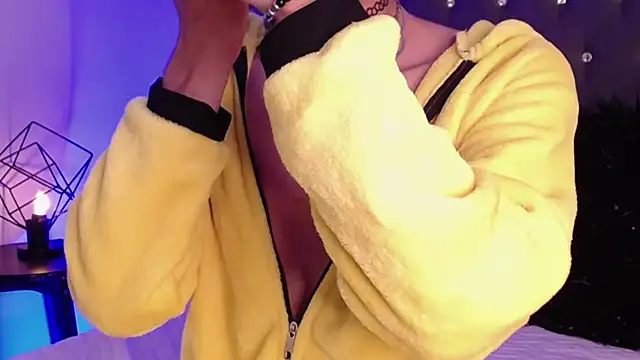 OzorioDany online show from October 5, 4:00 am