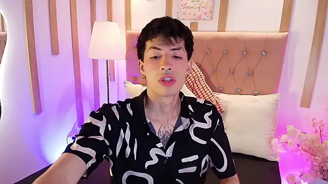 OzorioDany online show from March 16, 5:44 am