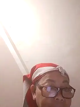 VangLe73 online show from October 8, 11:19 am