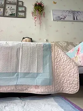 Snapshot of Alicia066 chatting on September 25, 4:27 am Alicia066 online show from September 25, 4:27 am