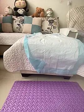 Snapshot of Alicia066 chatting on December 15, 5:44 am Alicia066 online show from December 15, 5:44 am