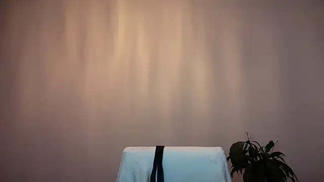 Snapshot of Reddgiirl chatting on October 24, 5:20 pm Reddgiirl online show from October 24, 5:20 pm