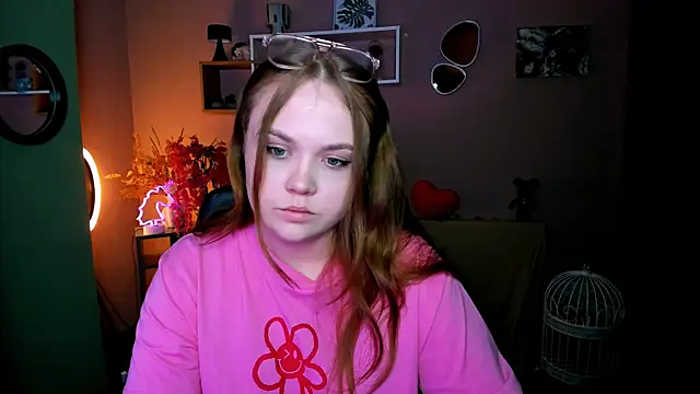 keri ti online show from April 15, 7:21 pm