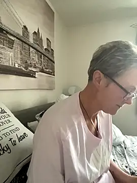 Curvy-Jinx online show from October 26, 4:02 pm