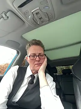 Curvy-Jinx online show from February 27, 11:10 am