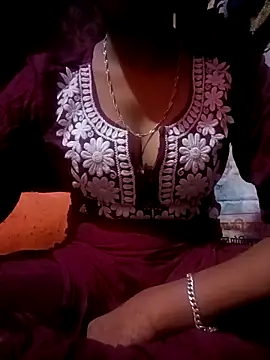 Snapshot of sakshi5533 chatting on September 18, 7:38 pm sakshi5533 online show from September 18, 7:38 pm