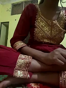 Snapshot of sakshi5533 chatting on October 26, 5:19 pm sakshi5533 online show from October 26, 5:19 pm