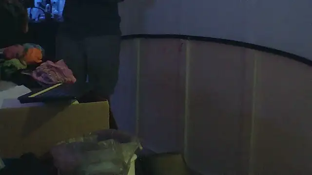 Luv2SuckBWC92 online show from September 13, 8:03 am