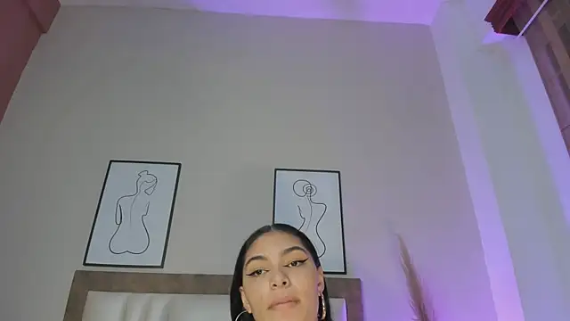 LunaAspen  online show from September 12, 5:57 pm