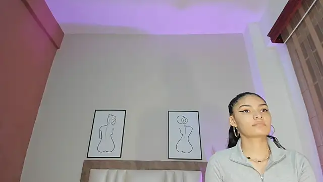 LunaAspen  online show from September 20, 5:47 pm