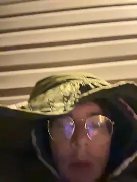 Hungboxer69 online show from November 11, 1:33 pm