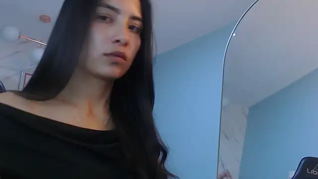 victoria hernandez t  online show from March 27, 7:57 pm