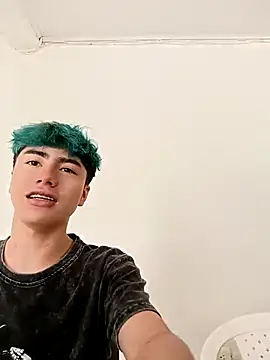 Snapshot of AlexanderCollman chatting on October 22, 7:13 pm AlexanderCollman online show from October 22, 7:13 pm