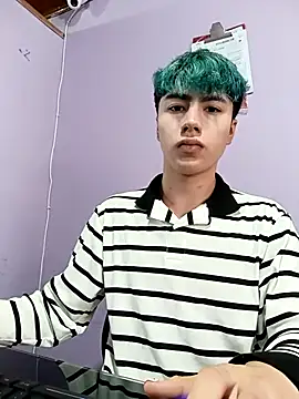 Snapshot of AlexanderCollman chatting on October 24, 7:21 pm AlexanderCollman online show from October 24, 7:21 pm