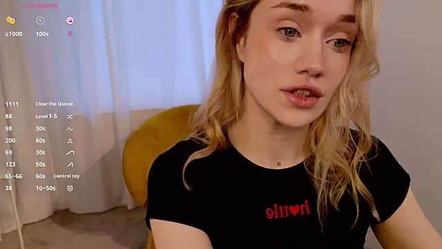 Snapshot of DiscoPotato chatting on September 9, 12:26 pm DiscoPotato online show from September 9, 12:26 pm