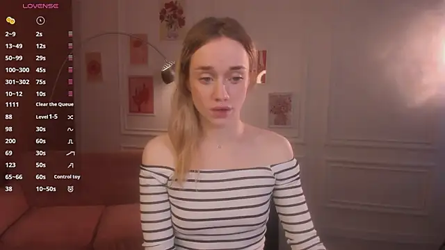 Snapshot of DiscoPotato chatting on September 27, 2:11 pm DiscoPotato online show from September 27, 2:11 pm