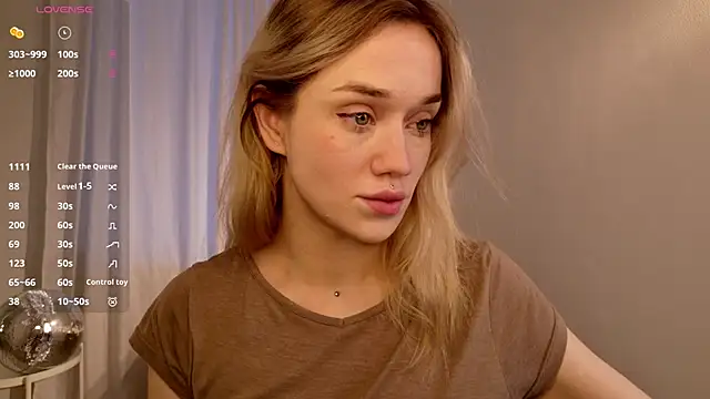 Snapshot of DiscoPotato chatting on October 10, 12:26 pm DiscoPotato online show from October 10, 12:26 pm