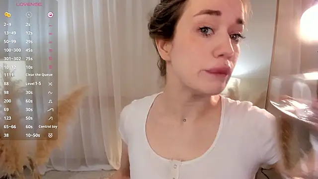 Snapshot of DiscoPotato chatting on November 20, 9:53 am DiscoPotato online show from November 20, 9:53 am