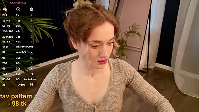 Snapshot of DiscoPotato chatting on December 3, 10:13 am DiscoPotato online show from December 3, 10:13 am