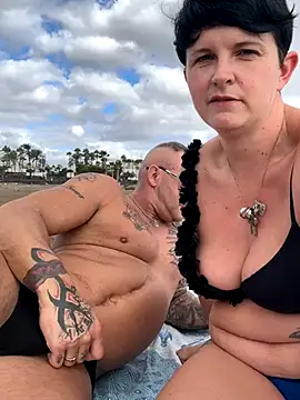 Snapshot of backdoorgalore4you chatting on November 10, 10:36 am backdoorgalore4you online show from November 10, 10:36 am