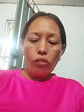 Snapshot of marinita13 chatting on November 27, 8:44 pm marinita13 online show from November 27, 8:44 pm