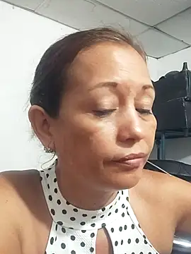 Snapshot of marinita13 chatting on December 2, 10:16 pm marinita13 online show from December 2, 10:16 pm