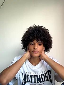 Snapshot of Max_Rain chatting on October 3, 7:55 pm Max Rain online show from October 3, 7:55 pm