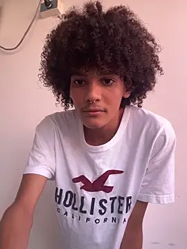 Snapshot of Max_Rain chatting on October 7, 7:22 pm Max Rain online show from October 7, 7:22 pm