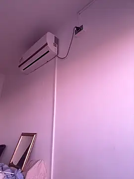 Snapshot of Max_Rain chatting on October 12, 8:08 pm Max Rain online show from October 12, 8:08 pm