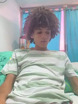 Max Rain online show from April 2, 12:36 pm