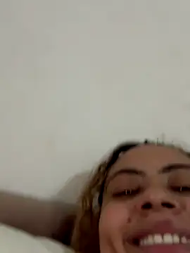 Chloe Leaozinho online show from October 17, 6:05 am