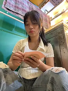 Phayphay77 online show from September 19, 1:07 am