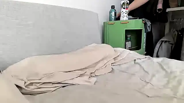 Bytheway0122 online show from November 11, 4:34 am